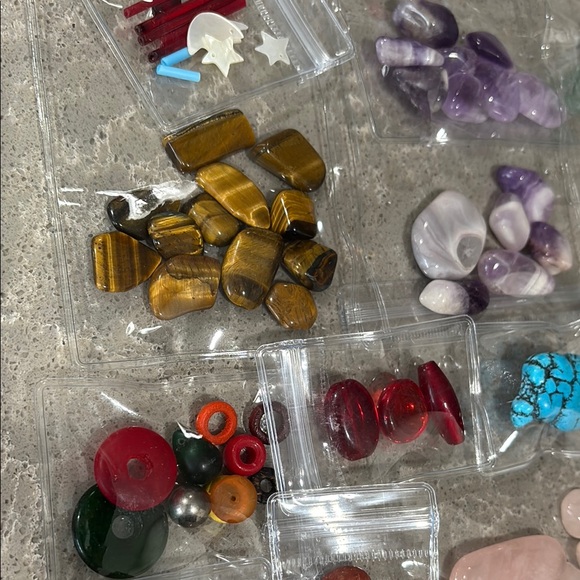 Assorted Gemstone Collection - Picture 3 of 5